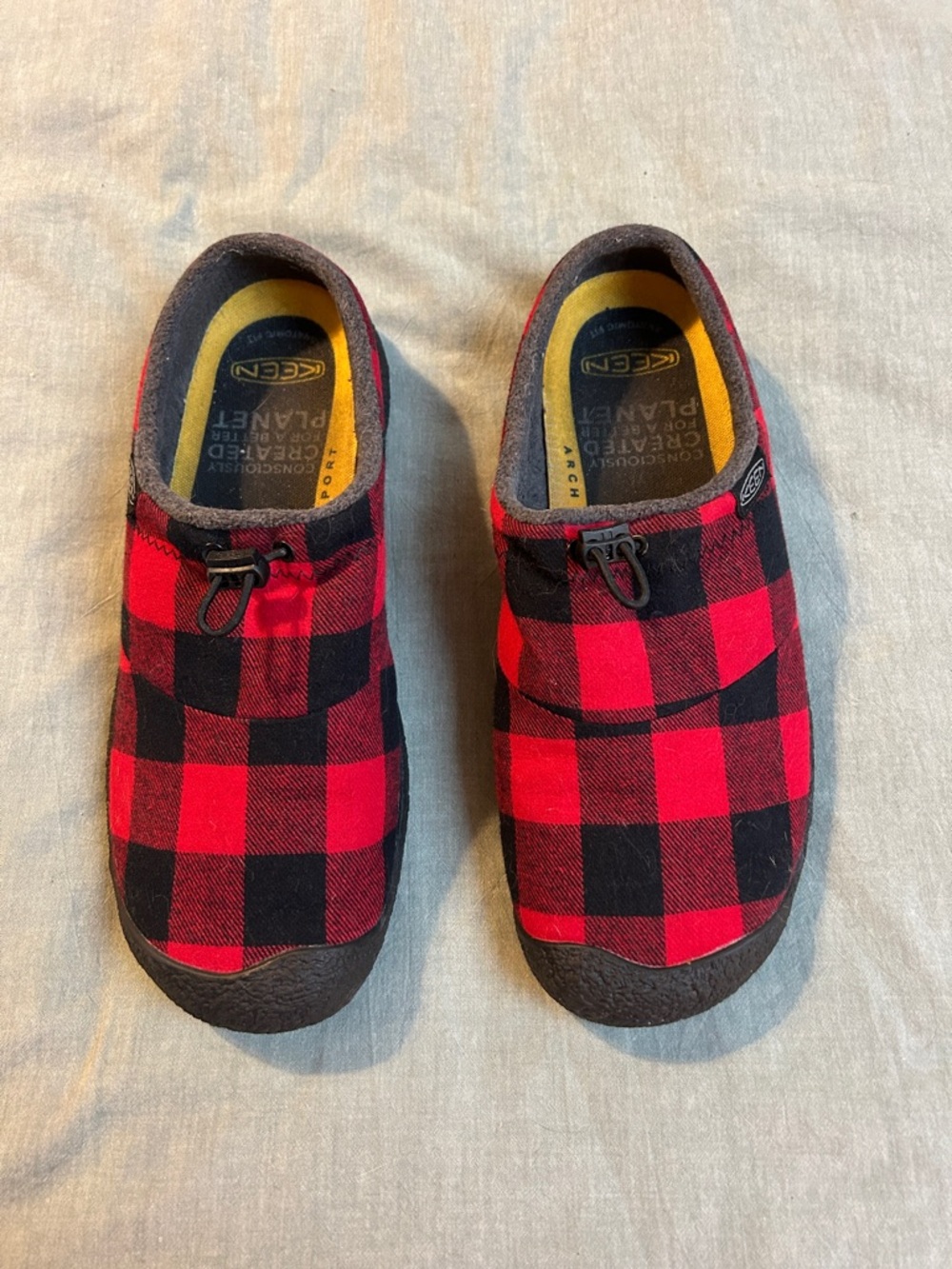 Keen Mens Red and Black Buffalo Plaid Slip-Ons - Picture 2 of 5